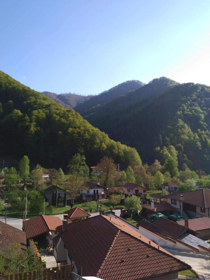 Стар Мерак Hotel Ribarica Luaran gambar